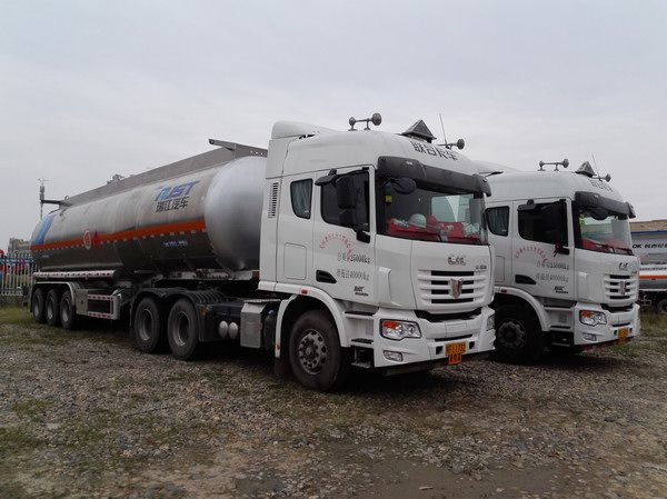 公司危化品運輸類別及車輛展示